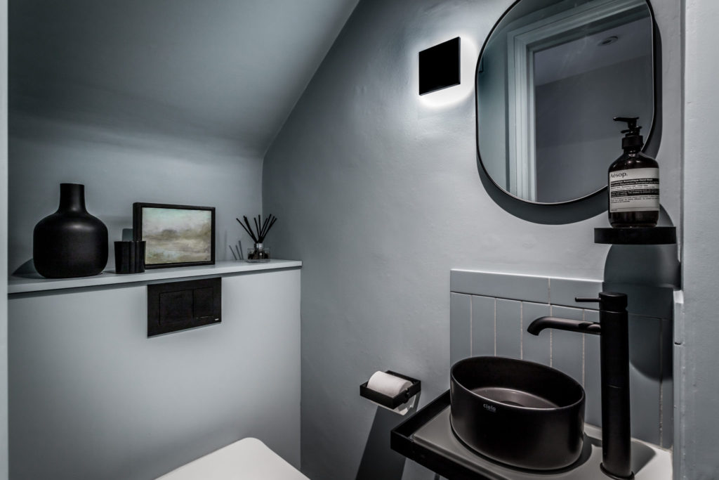Small bathroom design in Scandi style renovation
