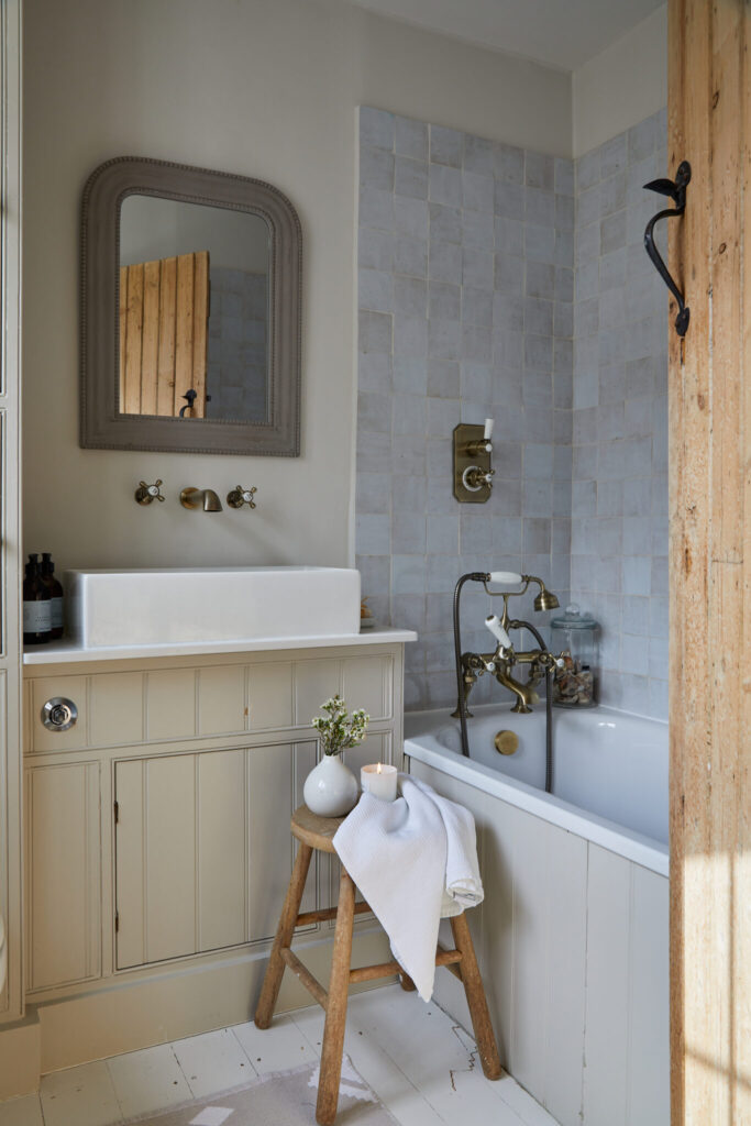 Cotswolds Cottage Renovation - traditional bathroom